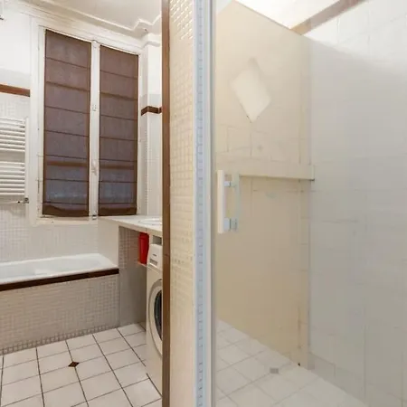 8 Couchages - Boulevard Pereire Parigi